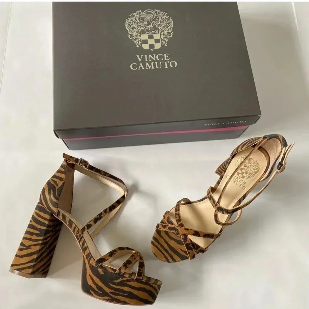 New Vince Camuto Garnitta Strappy Platform Sandals Size 7.5 Summer Natural zebra